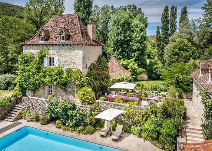 Le Moulin Sur Célé - Luxury With Private Pool Villa